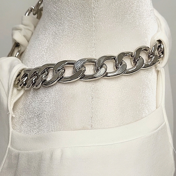 Duette NYC Top/Blouse White w/Silver Chain at Neck Belled Half Sleeves Size XS - Picture 8 of 9